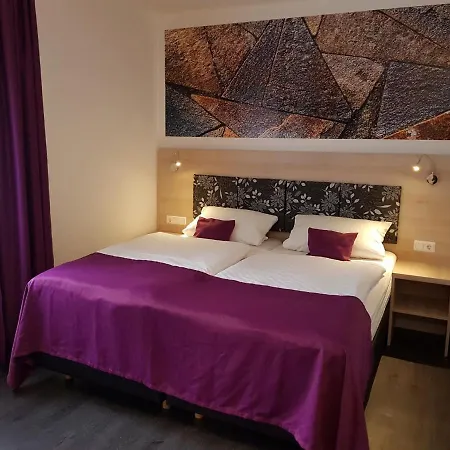 Отель Milin Райхенбах-им-Фогтланд